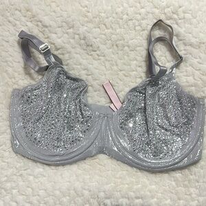 VICTORIA'S Secret Dream Angels Nude Demi Bra Swarovski crystal rhinestones 34DDD